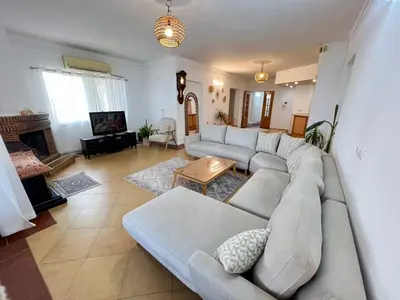 ویلا پنج خوابه ساحلی استخردار آبگرم شاهان