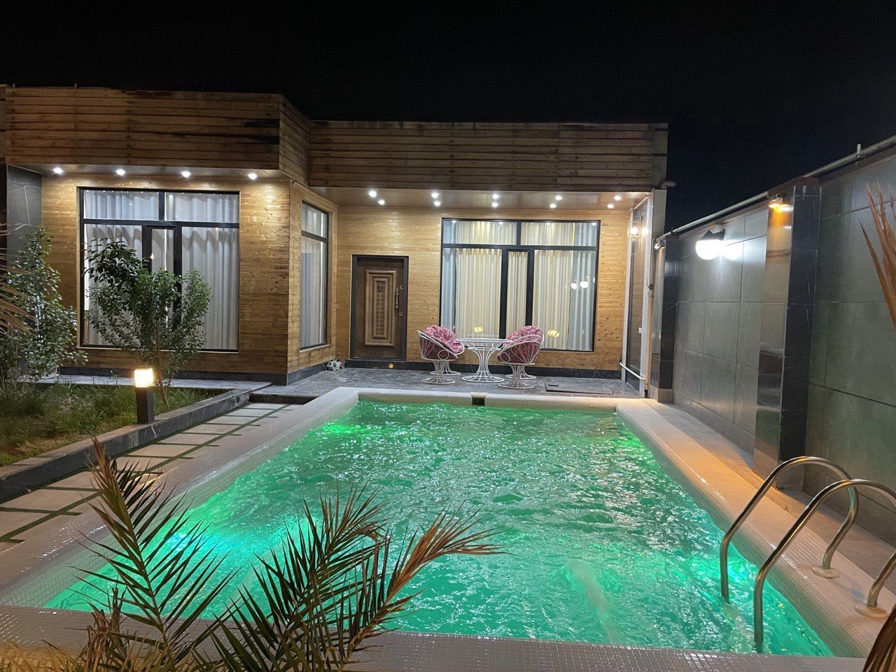 دوخوابه استخردار شهرکی آریا