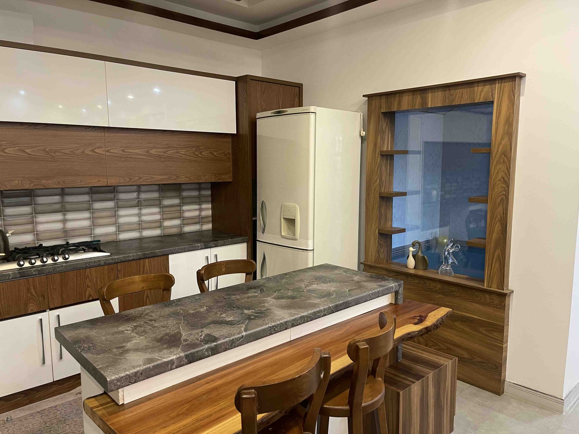 سه خوابه استخردار آبگرم ستارزاده