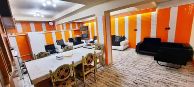 آپارتمان یک خوابه نارنجی