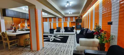 آپارتمان یک خوابه نارنجی