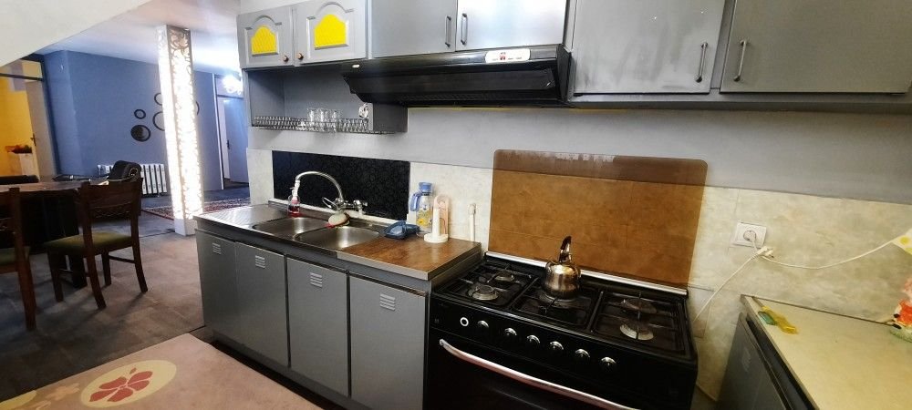 آپارتمان دوخوابه چی چست 1