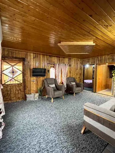 کلبه دوخوابه سوئیسی احمدی