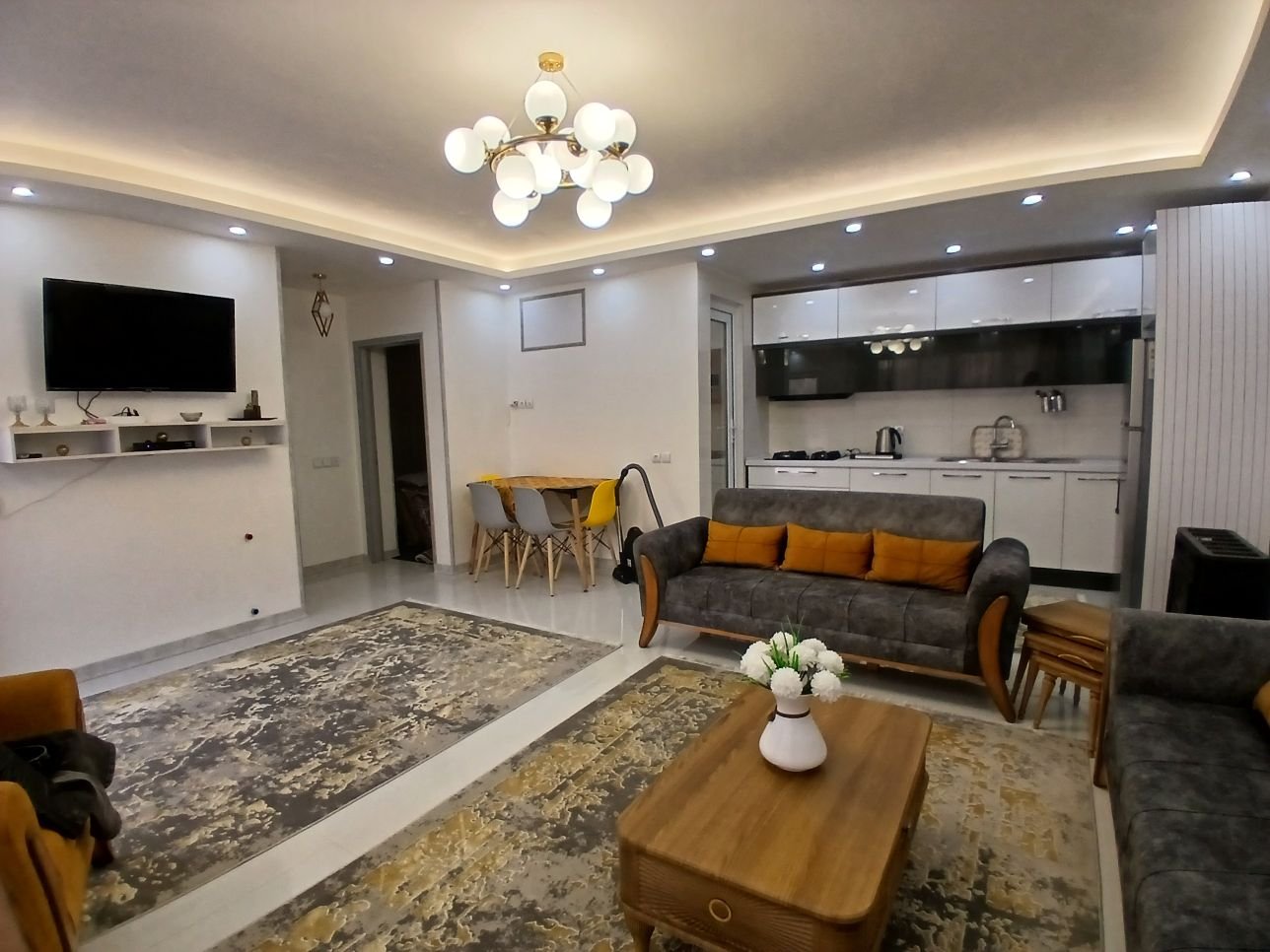 دوخوابه آبشار 8 زیارت