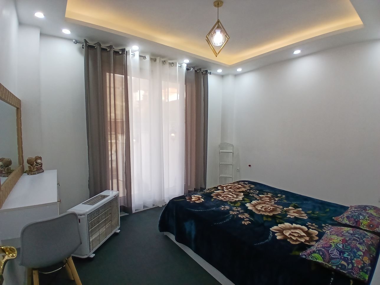 دوخوابه آبشار 8 زیارت