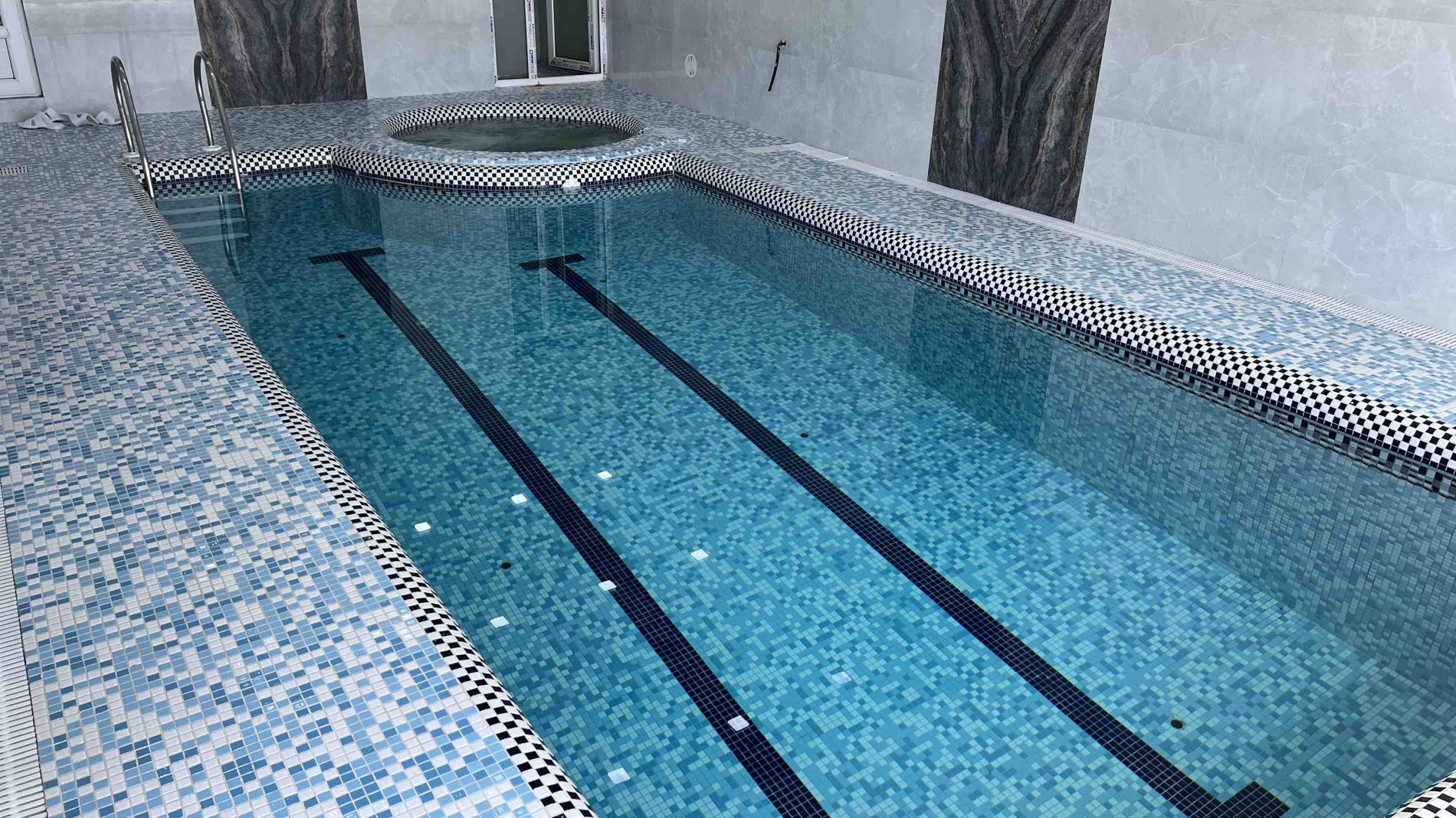 سه خوابه استخردار آبگرم بهاران 11 جنوبی