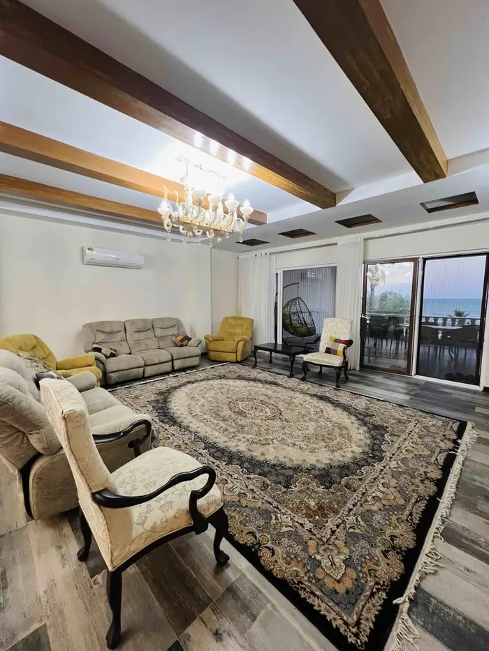 سه خوابه استخردار عمارت دهدار - پذیرایی