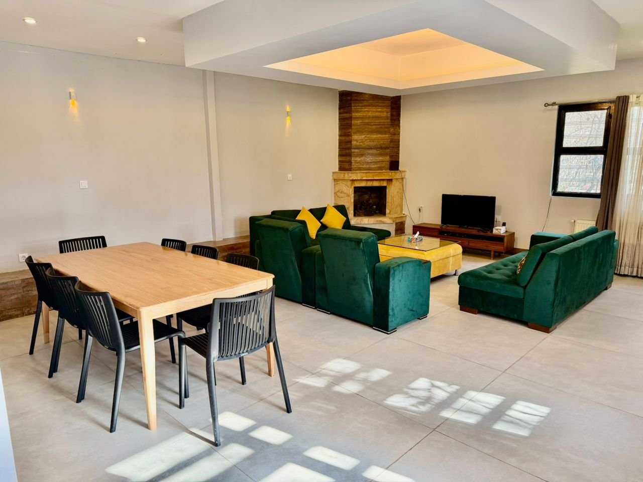 ویلا دوخوابه استخردار آب گرم باغ رویال ۱