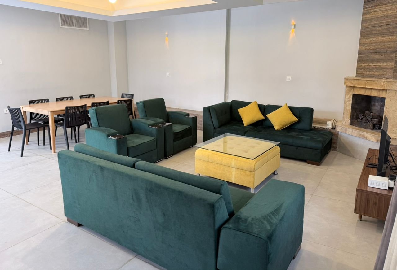 ویلا دوخوابه استخردار آب گرم باغ رویال ۱