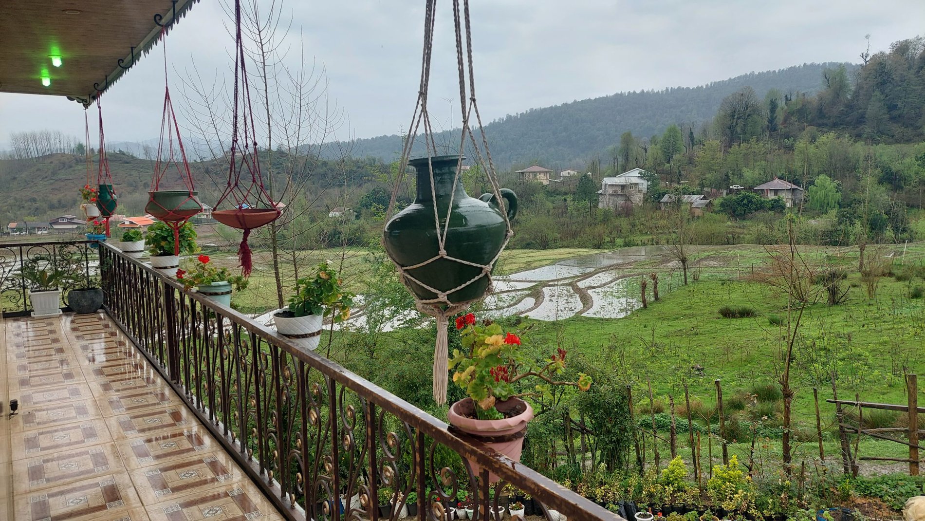 ویلا فلت جنگلی محرمان