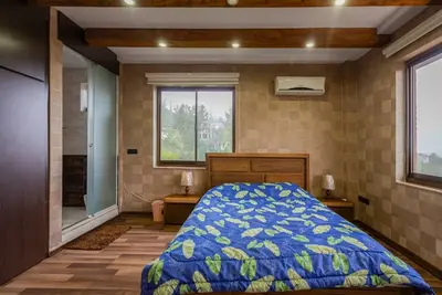 ویلا سه خوابه تریپلکس جنگلی جکوزی دار میجران