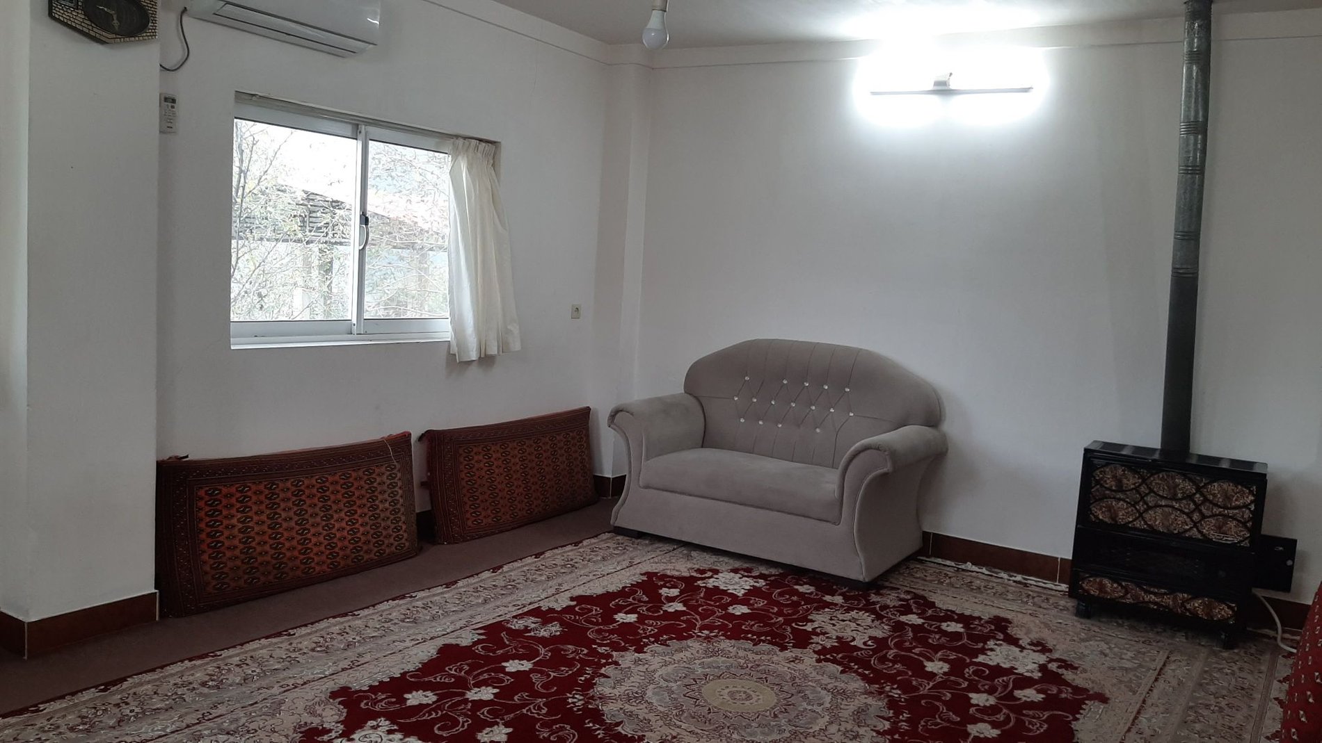 ویلا یک خوابه جنگلی صفا