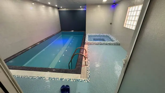 ویلا دوخوابه ساحلی استخردار عزیزی 1