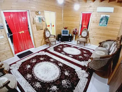 ویلا یک خوابه استخردار آبگرم چوبی رودکنار