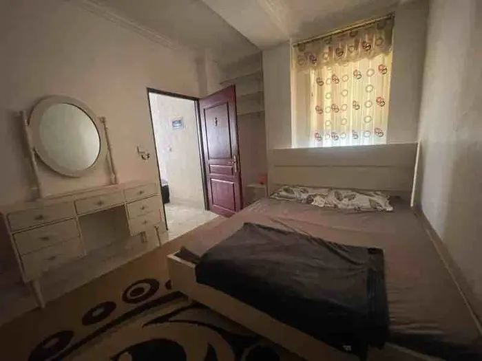 آپارتمان یک خوابه نیایش غربی - انتخاب عنوان تصویر