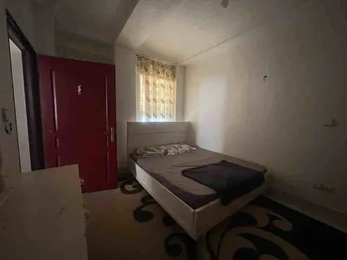 آپارتمان یک خوابه نیایش غربی - انتخاب عنوان تصویر