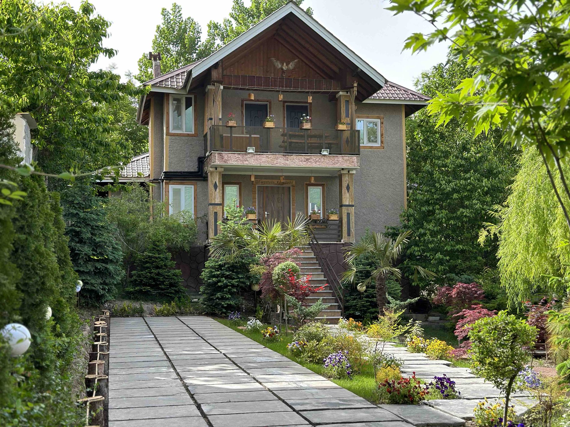 دوخوابه دوبلکس جکوزی دار خندان