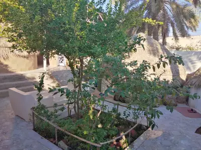 اقامتگاه سنتی دنج - واحد الهه نمک