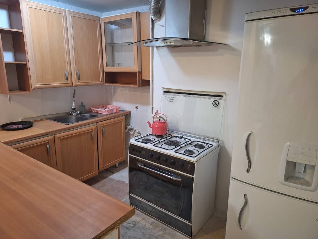 یک خوابه ناطقیان 1 - نیاوران