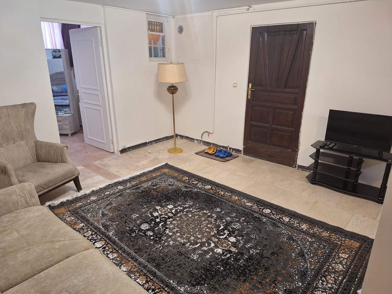 یک خوابه ناطقیان 1 - نیاوران