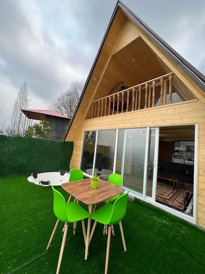 کلبه یک خوابه سوئیسی جکوزی دار شکوفه