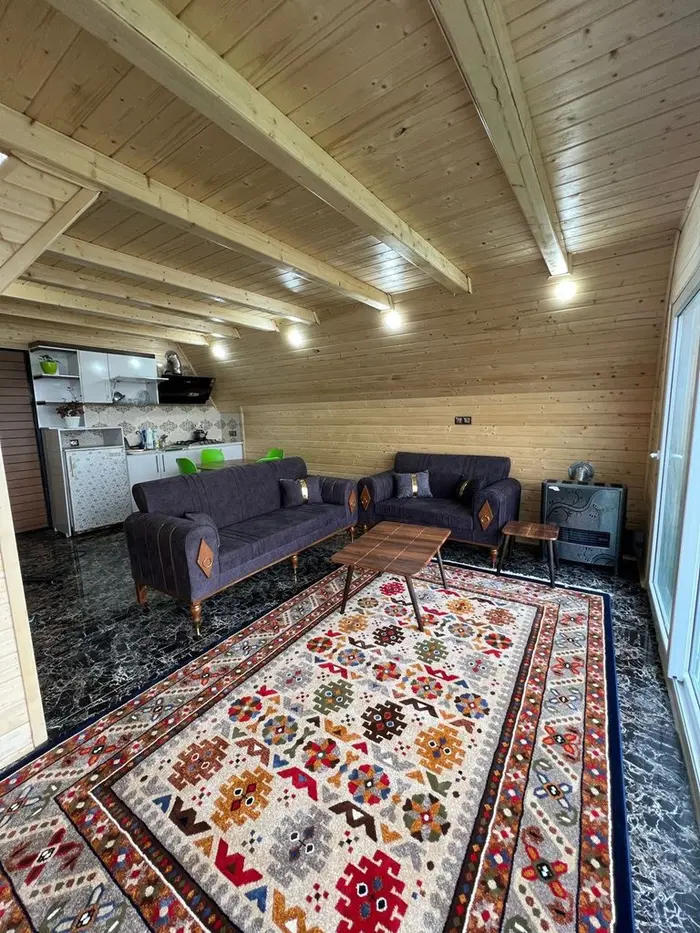 کلبه یک خوابه سوئیسی جکوزی دار شکوفه