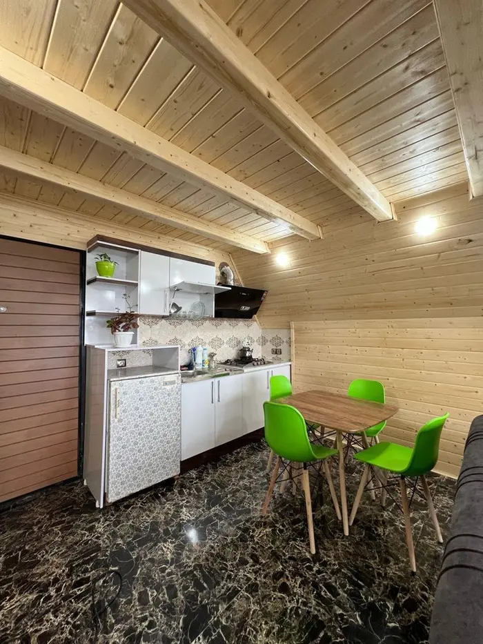 کلبه یک خوابه سوئیسی جکوزی دار شکوفه