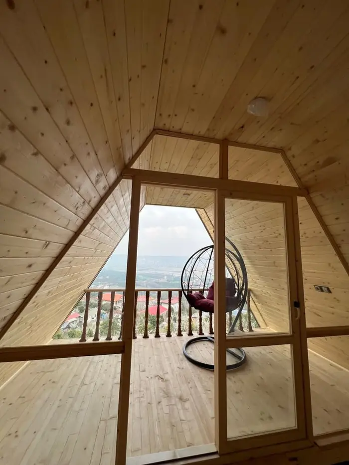 کلبه یک خوابه سوئیسی جکوزی دار شکوفه