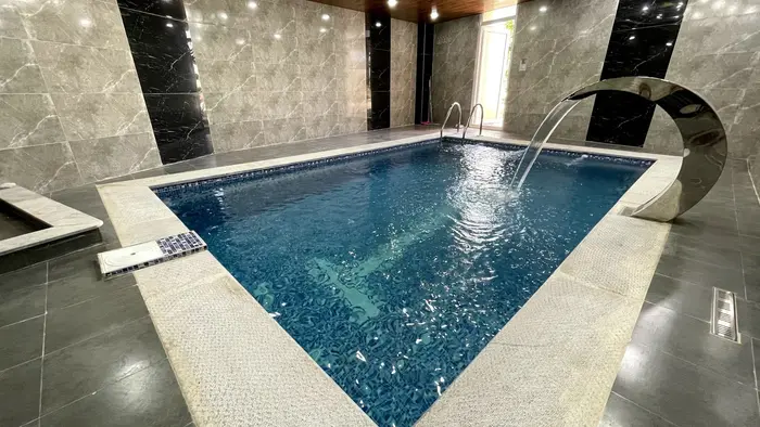 ویلا دوخوابه استخردار آبگرم میرابلا