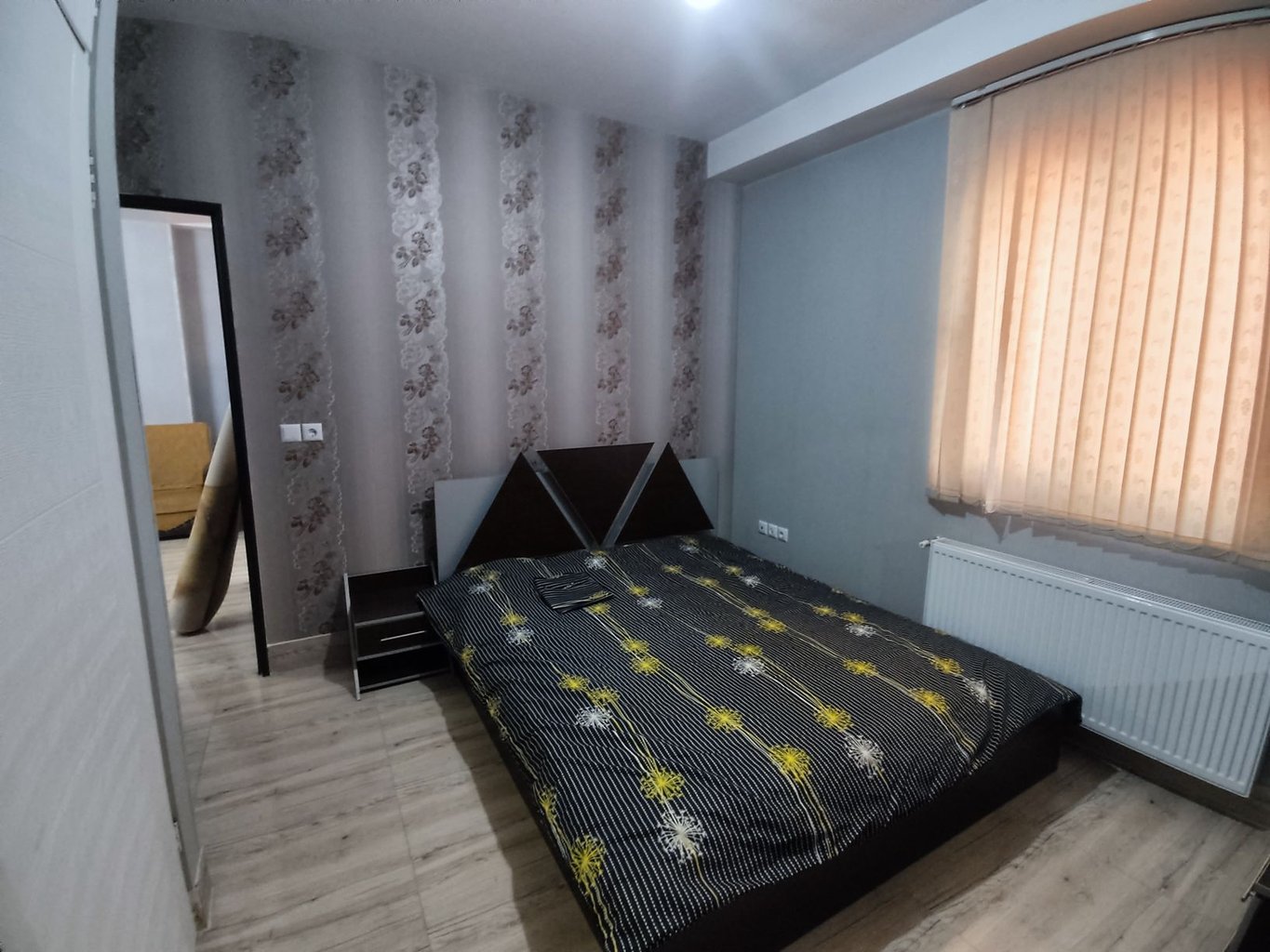 یک خوابه ثمین