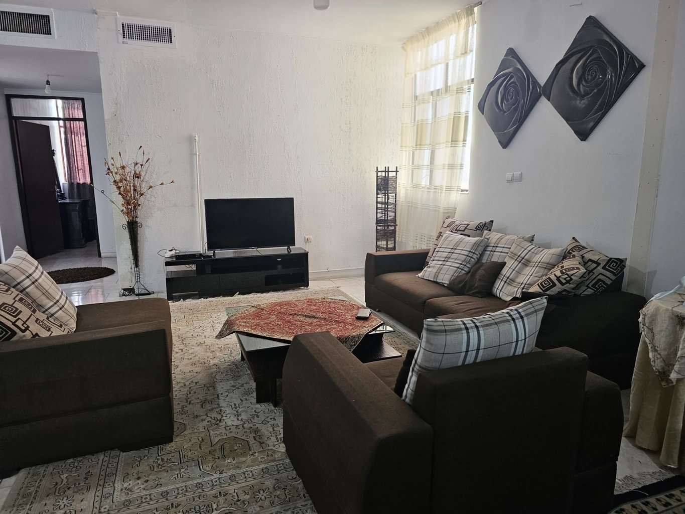 آپارتمان دوخوابه کوهپایه ۱