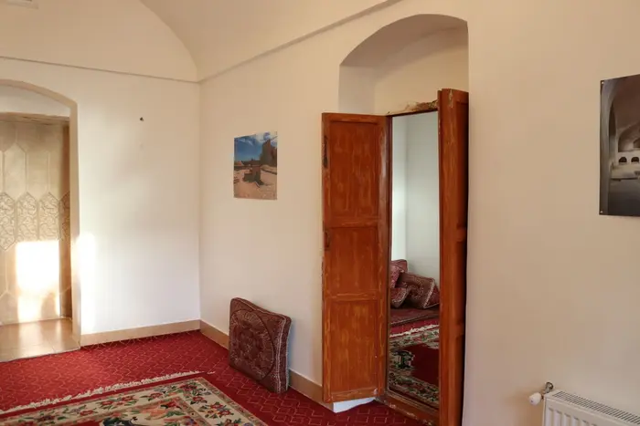 بوم گردی سرای زنده دلان - واحد ماه صنم