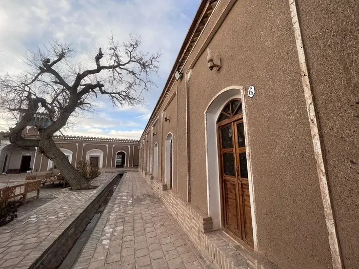 بوم گردی سرای زنده دلان - واحد ماه صنم