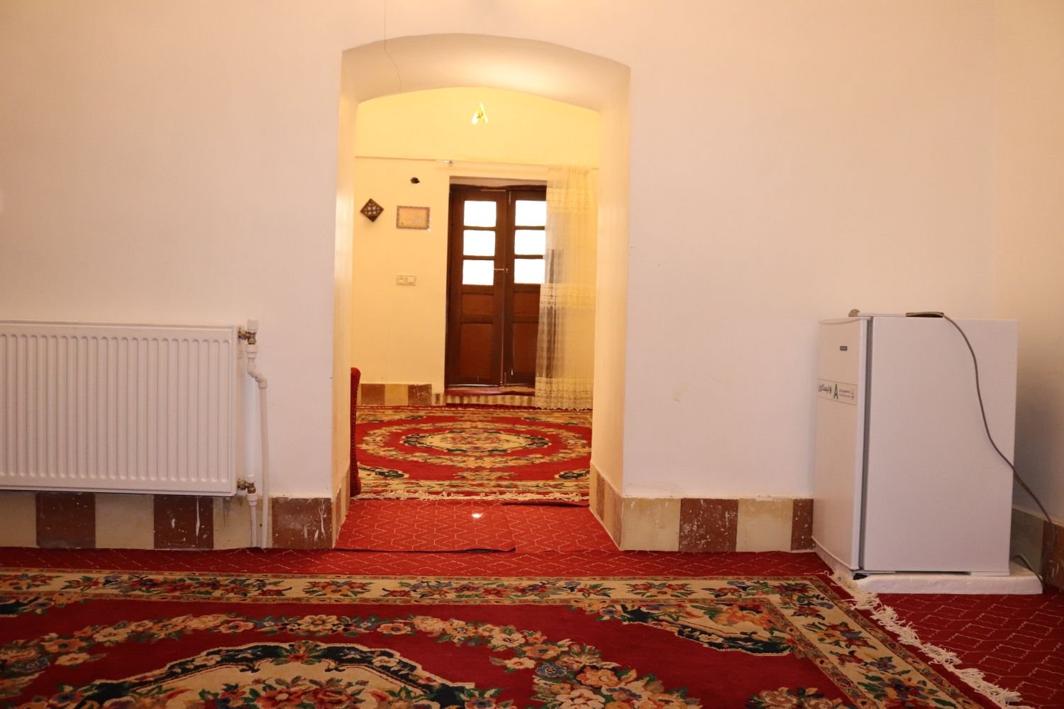 سرای زنده دلان - واحد شاعر