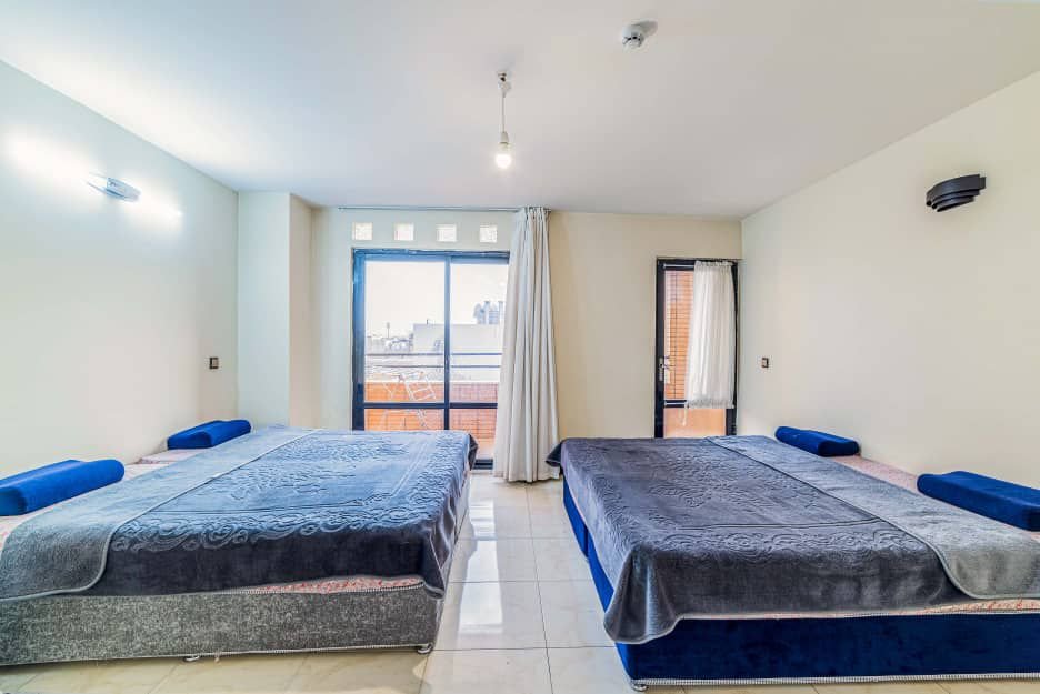 سه خوابه چهارباغ عباسی واحد ۷