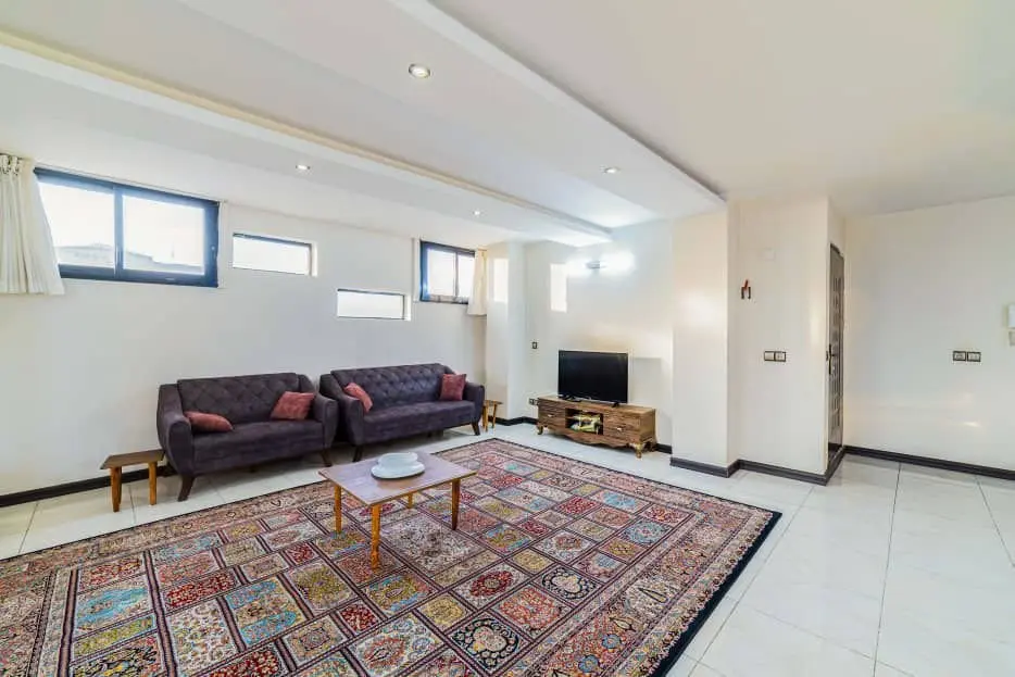 آپارتمان سه خوابه چهارباغ عباسی واحد ۷