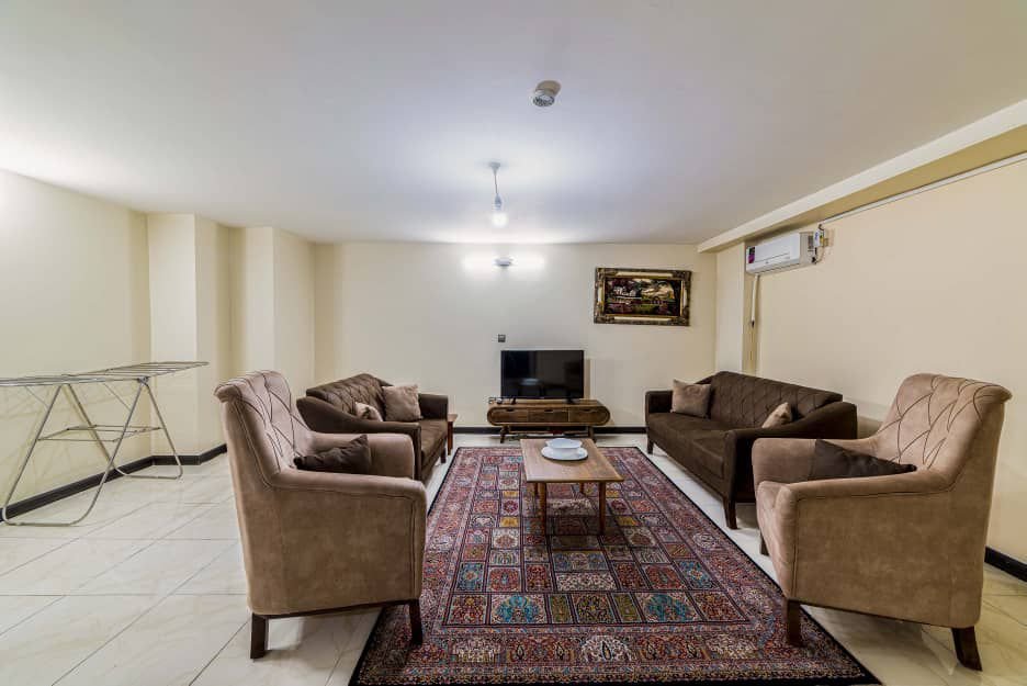 یک خوابه سی و سه پل واحد 2