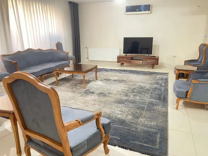 آپارتمان سه خوابه سی و سه پل واحد 4