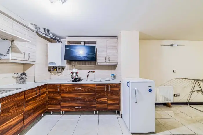 آپارتمان یک خوابه سی و سه پل واحد 2