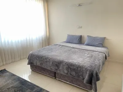 آپارتمان سه خوابه سی و سه پل واحد 3