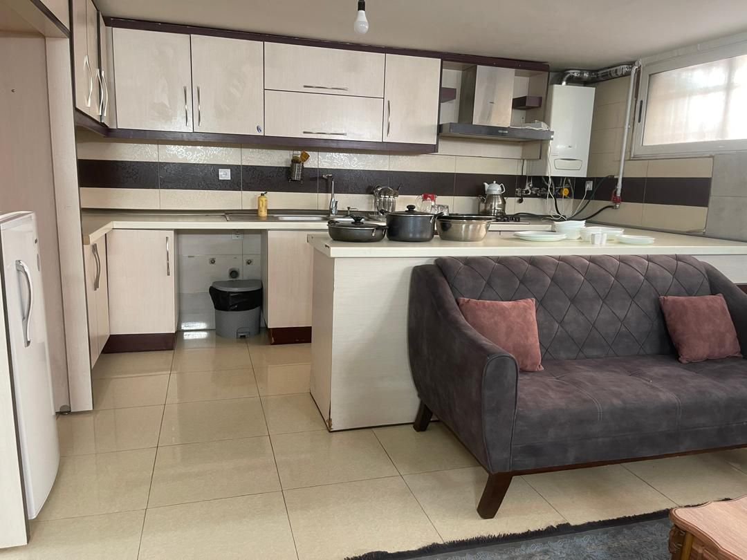 آپارتمان یک خواب سی وسه پل واحد ۱