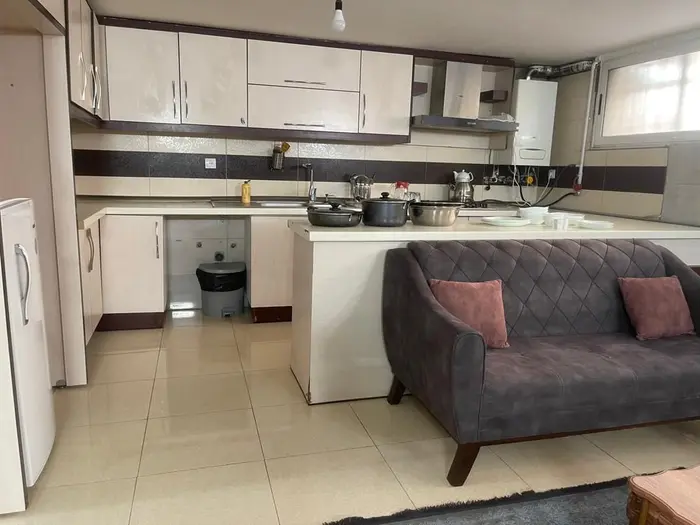 آپارتمان یک خواب سی وسه پل واحد ۱