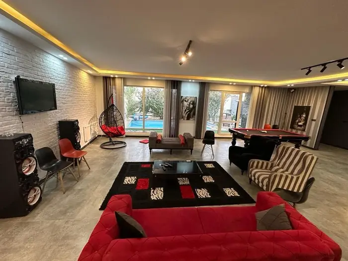 ویلا دوخوابه استخردار آبگرم درختی 2