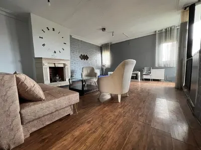 آپارتمان دوخوابه جانا ۴