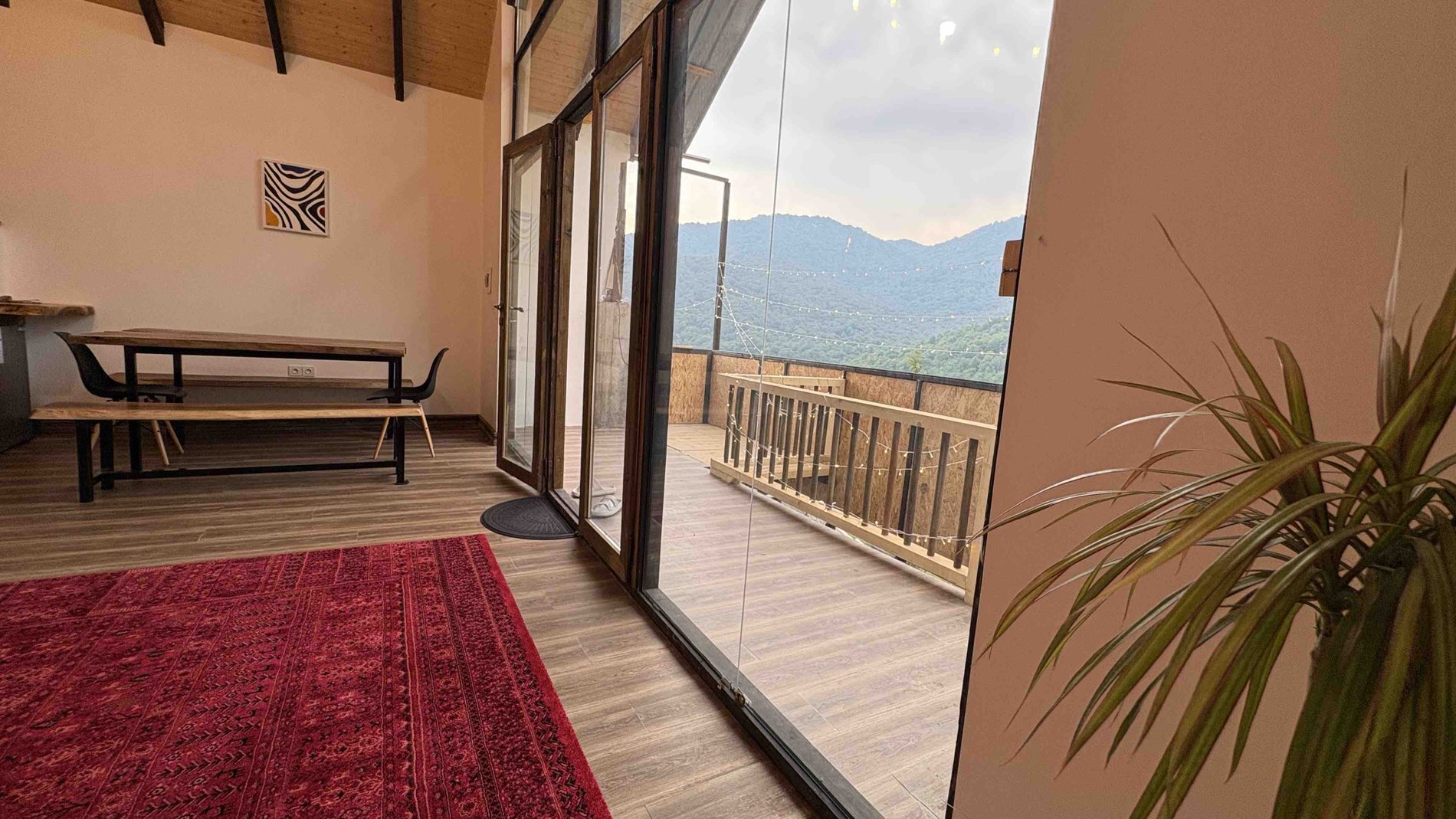 ویلا یک خوابه جنگلی جکوزی دار اساس