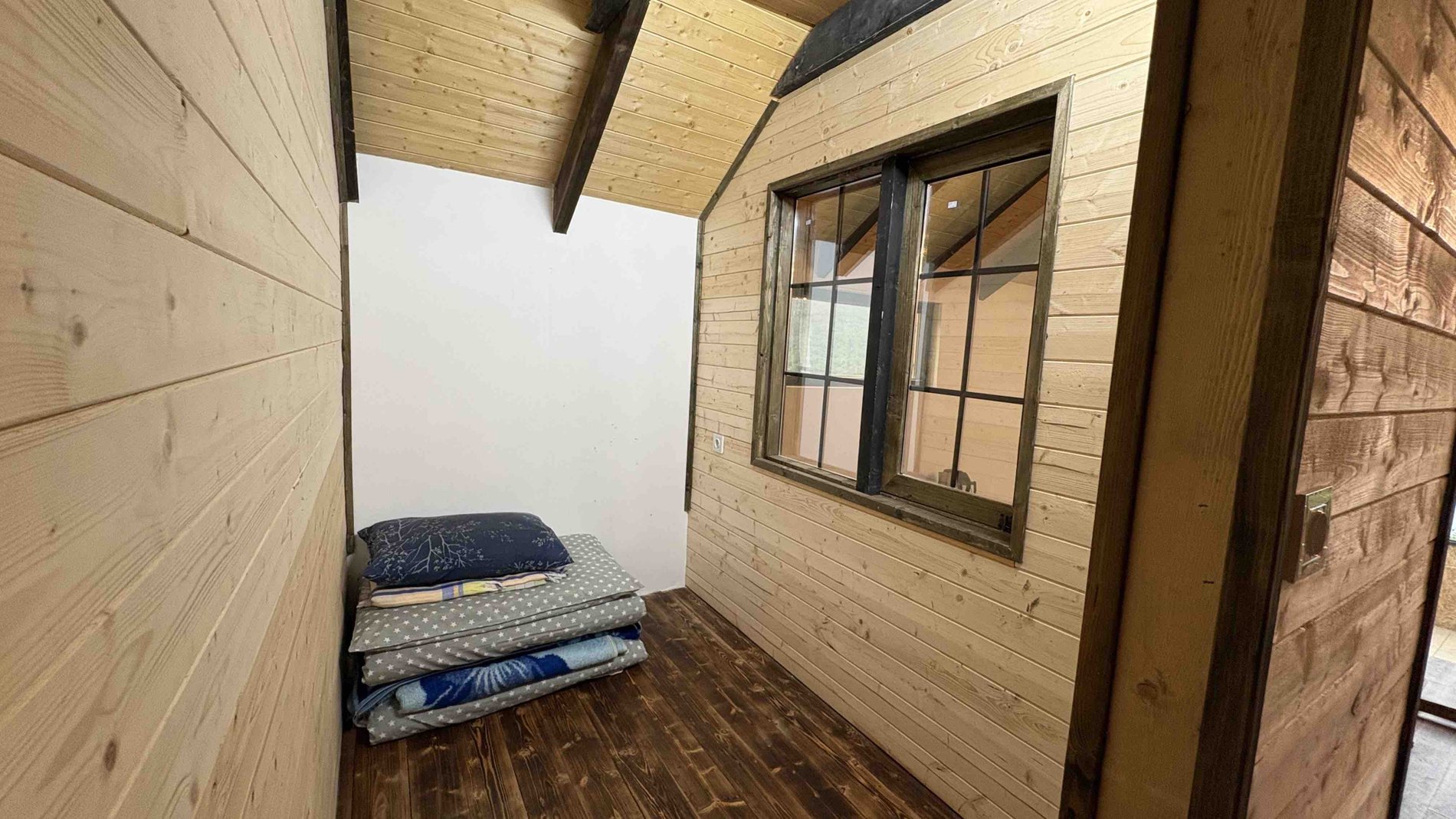 ویلا یک خوابه جنگلی جکوزی دار اساس - انتخاب عنوان تصویر