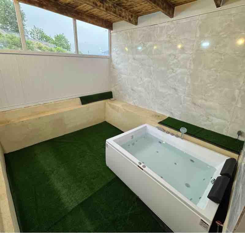 یک خوابه سوئیسی جکوزی دار گرینلند حامی