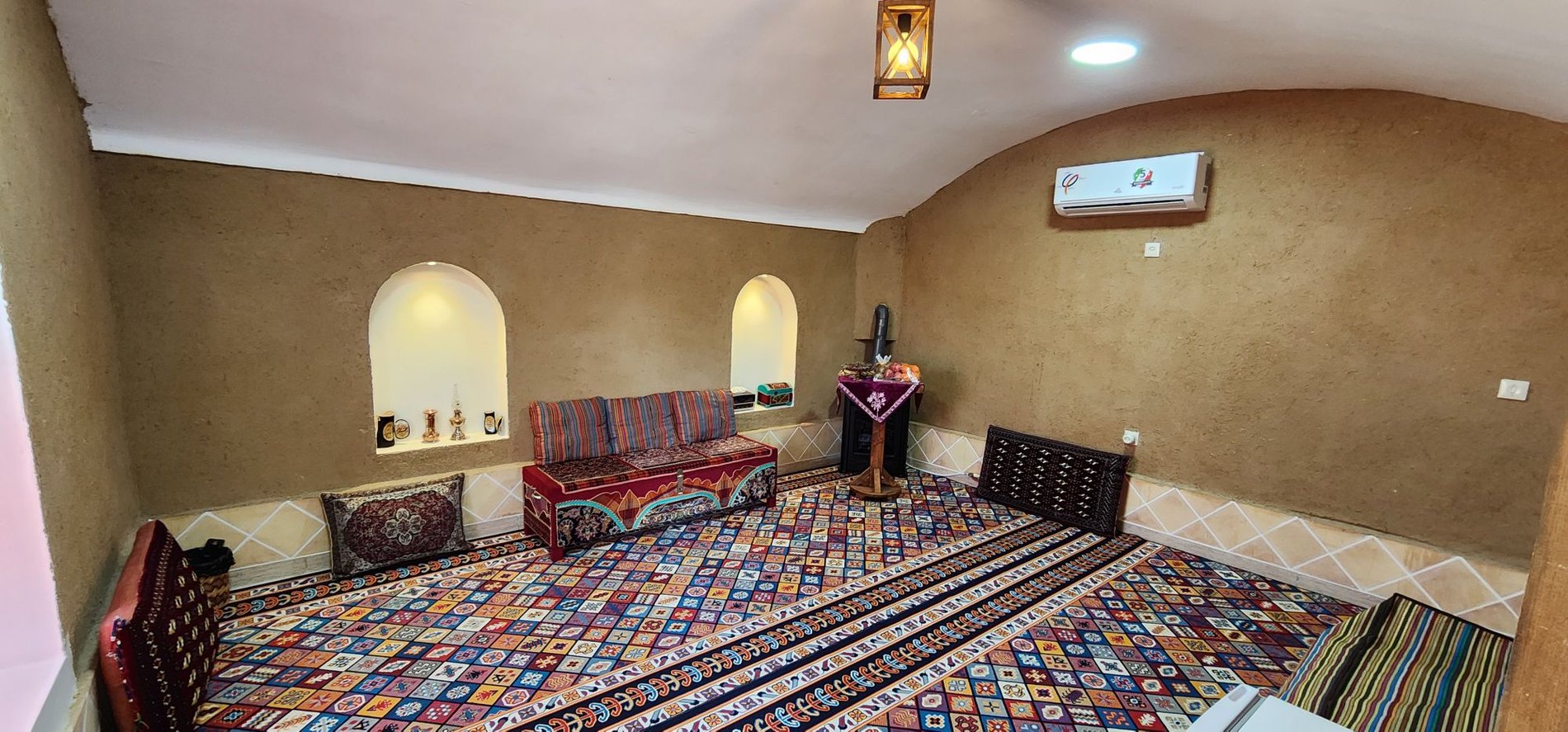 آقا میرزا - واحد ۱