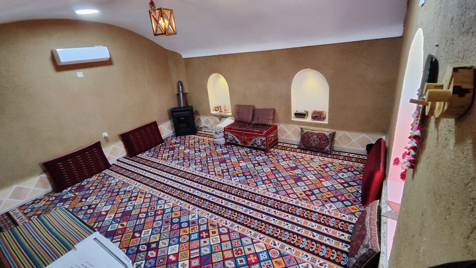 آقا میرزا - واحد ۲