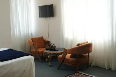 مجتمع اقامتی تیران - واحد 303